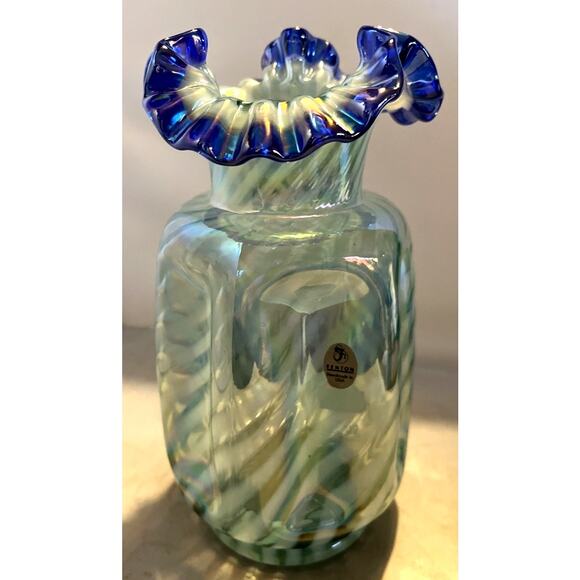 Fenton Pinch Vase Cape Cod Green Opalescent Spiral blue Edge Iridized
